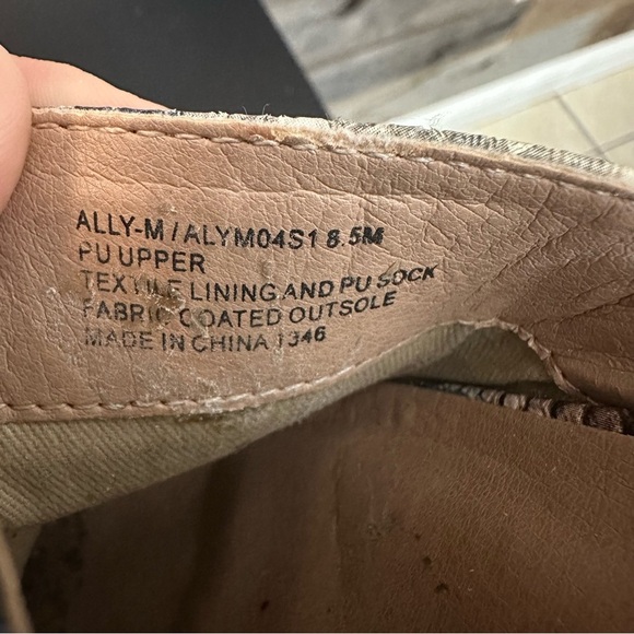 Steve Madden Size 8.5 Trace -B Leather Pointed Toe Mules Snake Animal Print - Picture 9 of 10